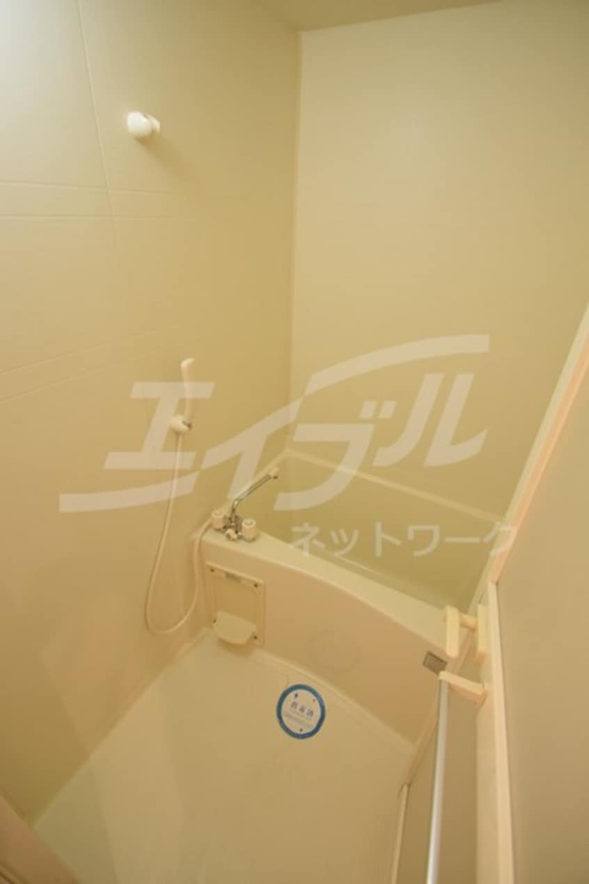  大阪メトロ御堂筋線/江坂駅 徒歩5分 2階 築23年