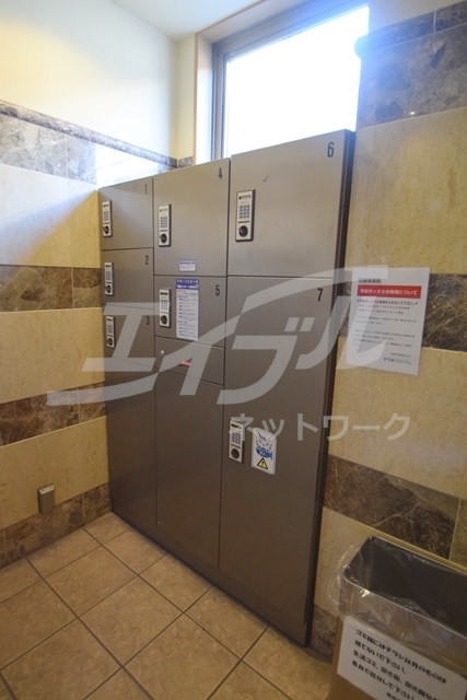  大阪メトロ御堂筋線/江坂駅 徒歩5分 2階 築23年