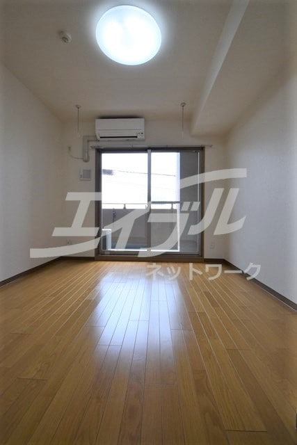  大阪メトロ御堂筋線/江坂駅 徒歩5分 2階 築23年