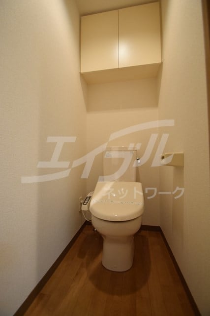  大阪メトロ御堂筋線/江坂駅 徒歩5分 2階 築23年