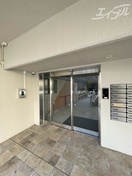  大阪メトロ御堂筋線/東三国駅 徒歩14分 11階 築45年