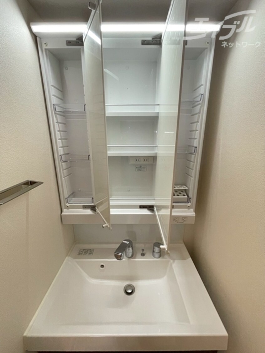  学研都市線<片町線>・JR東西線/加島駅 徒歩3分 7階 築2年