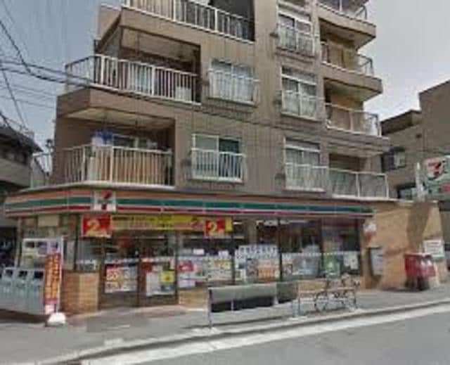 セブンイレブン大阪木川西淀川通店(コンビニ)まで301m※セブンイレブン大阪木川西淀川通店 イスズハイツベル十三