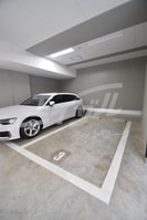 大阪メトロ御堂筋線/江坂駅 徒歩6分 11階 築4年の外観