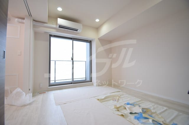  大阪メトロ御堂筋線/江坂駅 徒歩6分 11階 築4年