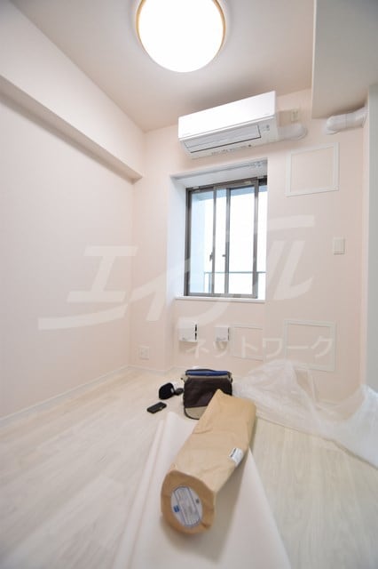  大阪メトロ御堂筋線/江坂駅 徒歩6分 11階 築4年