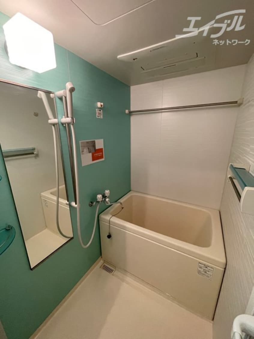  大阪メトロ御堂筋線/江坂駅 徒歩6分 3階 築19年