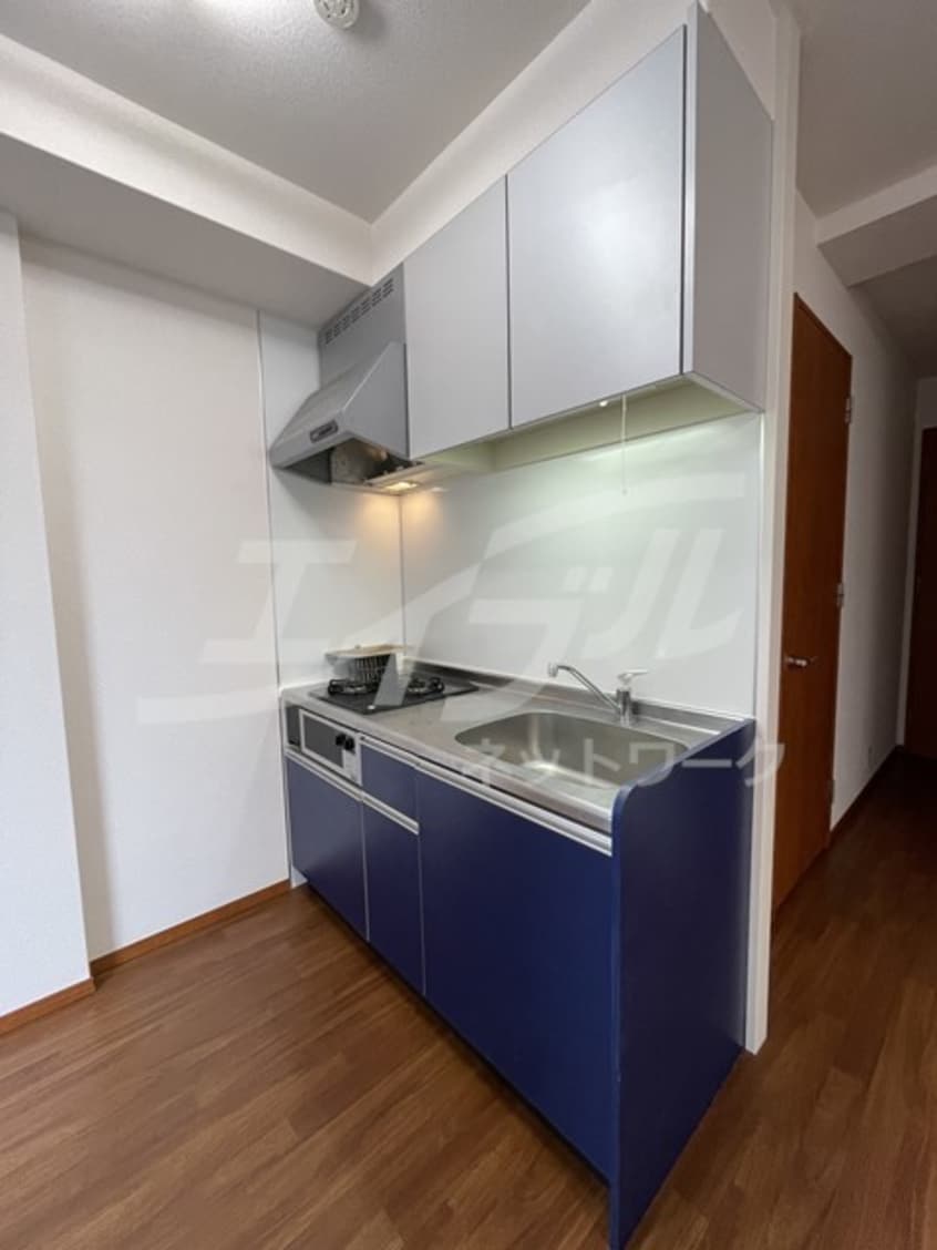  大阪メトロ御堂筋線/江坂駅 徒歩6分 3階 築19年