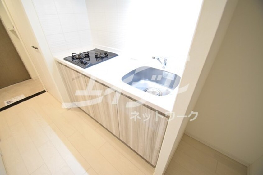  大阪メトロ御堂筋線/江坂駅 徒歩7分 3階 築6年