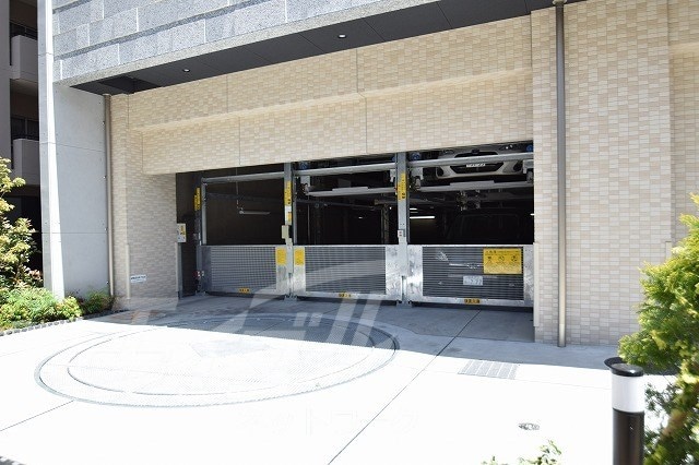  大阪メトロ御堂筋線/江坂駅 徒歩7分 3階 築6年