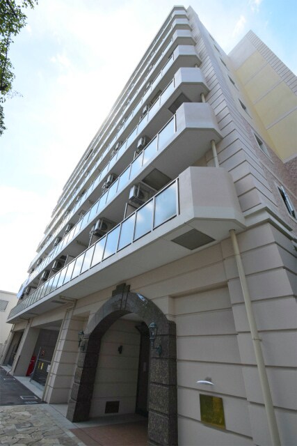  大阪メトロ御堂筋線/江坂駅 徒歩10分 2階 築11年