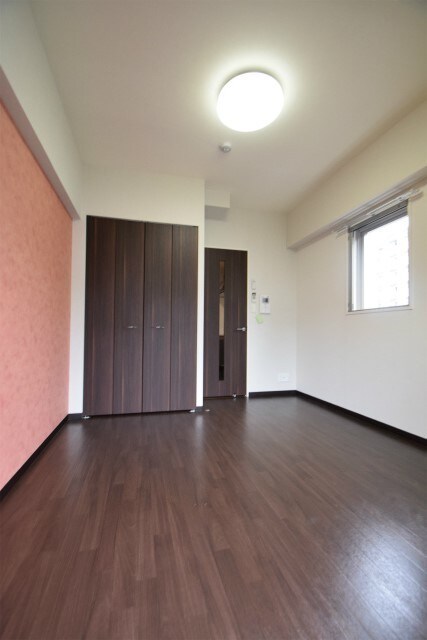  大阪メトロ御堂筋線/江坂駅 徒歩10分 2階 築11年