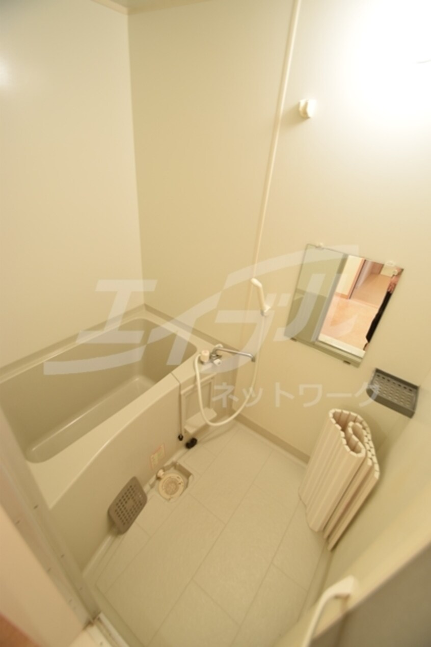  大阪メトロ御堂筋線/江坂駅 徒歩7分 2階 築20年