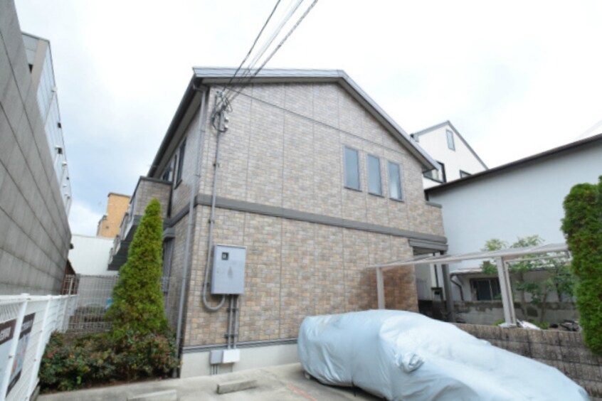  大阪メトロ御堂筋線/江坂駅 徒歩7分 2階 築20年