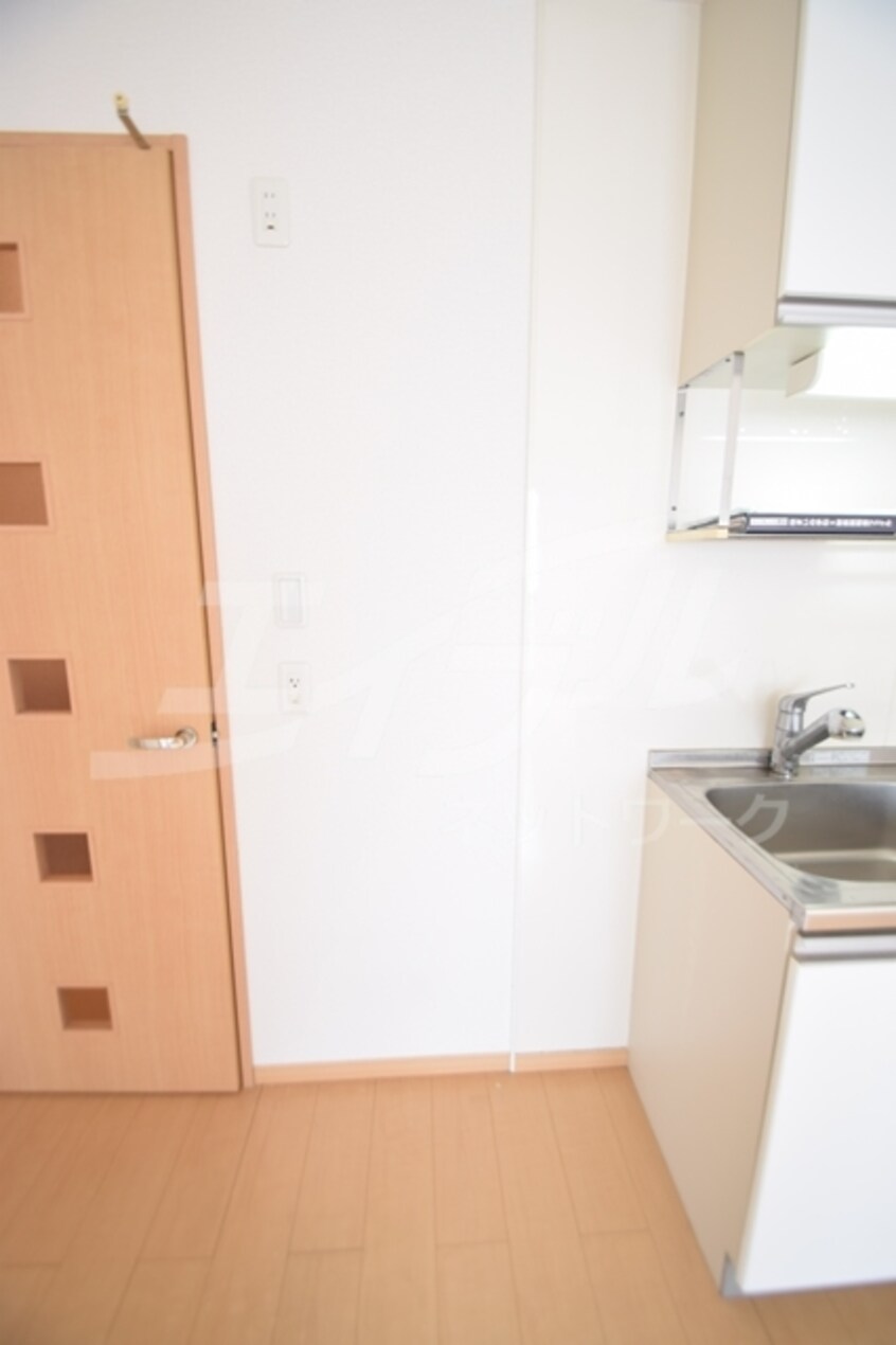  大阪メトロ御堂筋線/江坂駅 徒歩7分 2階 築20年