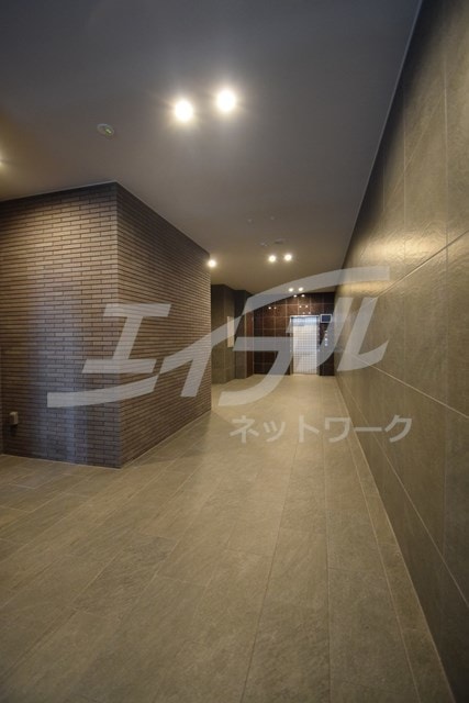  大阪メトロ御堂筋線/江坂駅 徒歩5分 7階 築5年