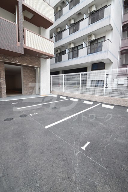  大阪メトロ御堂筋線/江坂駅 徒歩5分 7階 築5年