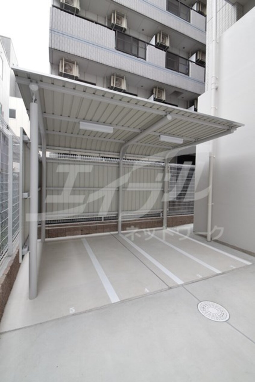  大阪メトロ御堂筋線/江坂駅 徒歩5分 7階 築5年