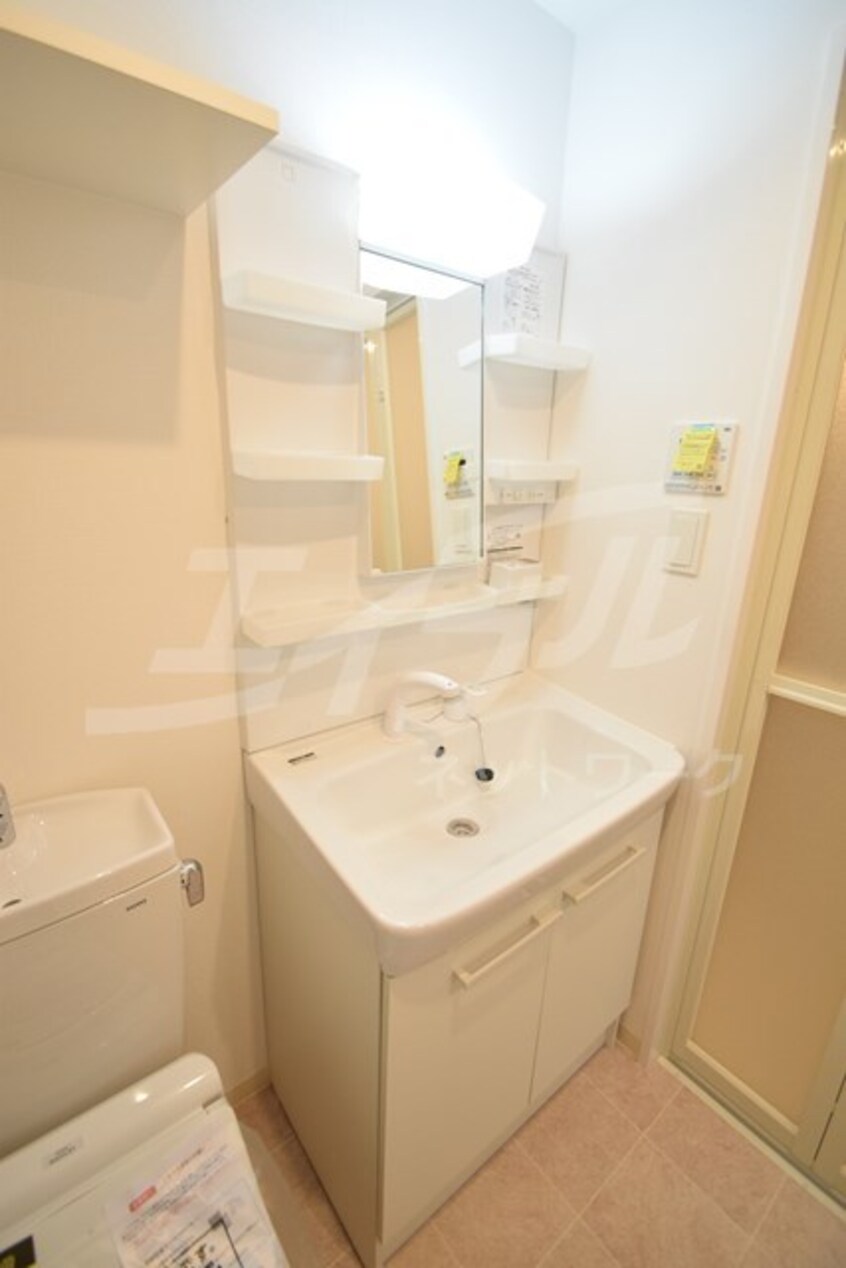  大阪メトロ御堂筋線/江坂駅 徒歩5分 7階 築5年