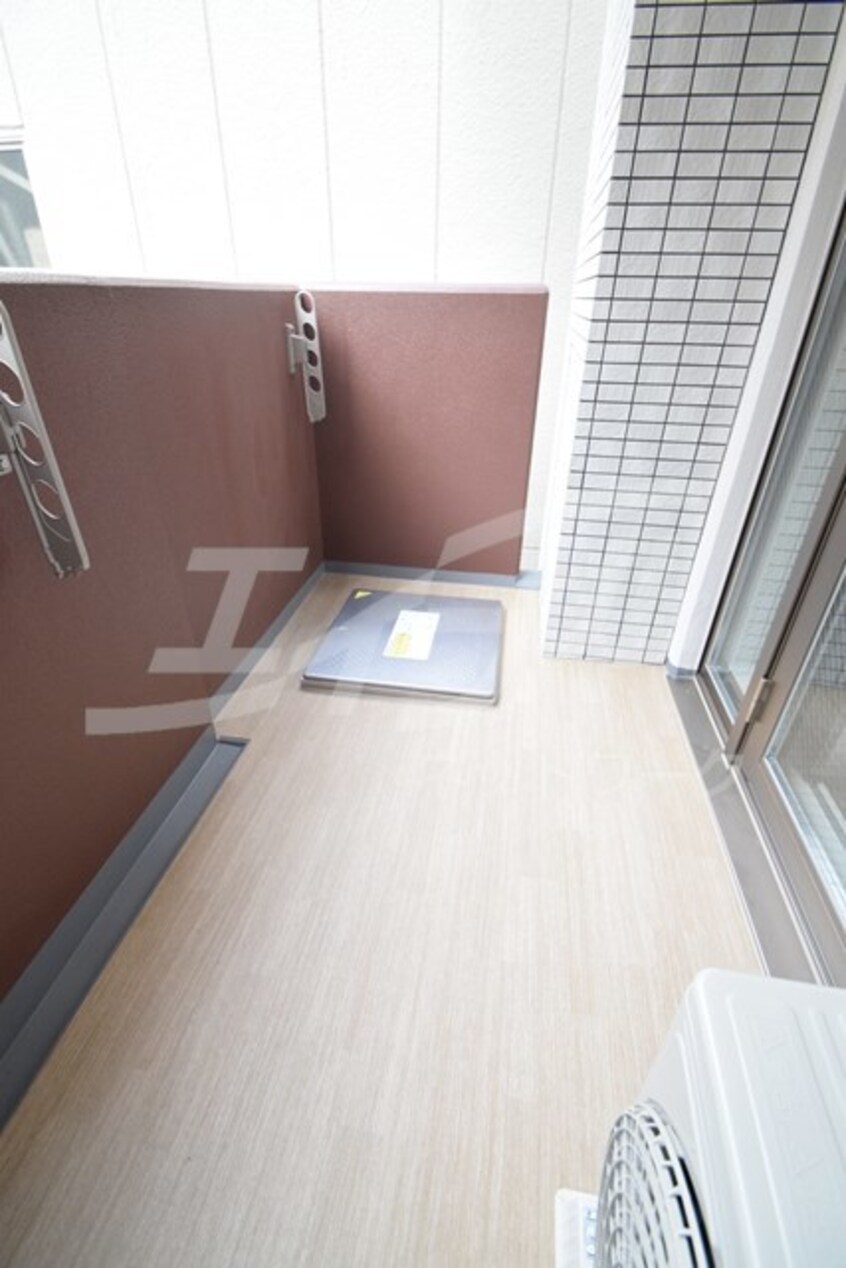  大阪メトロ御堂筋線/江坂駅 徒歩5分 7階 築5年