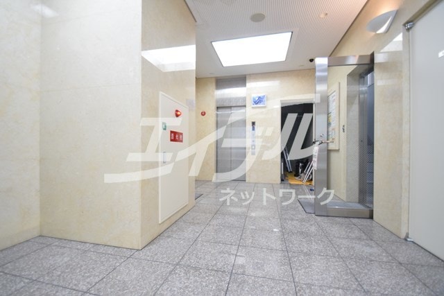  大阪メトロ御堂筋線/江坂駅 徒歩6分 11階 築10年