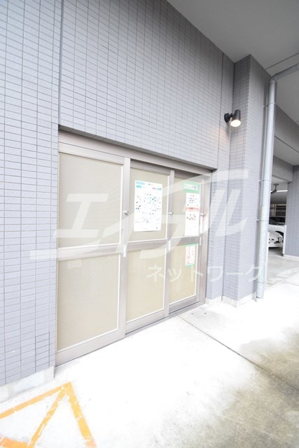  大阪メトロ御堂筋線/江坂駅 徒歩6分 14階 築14年