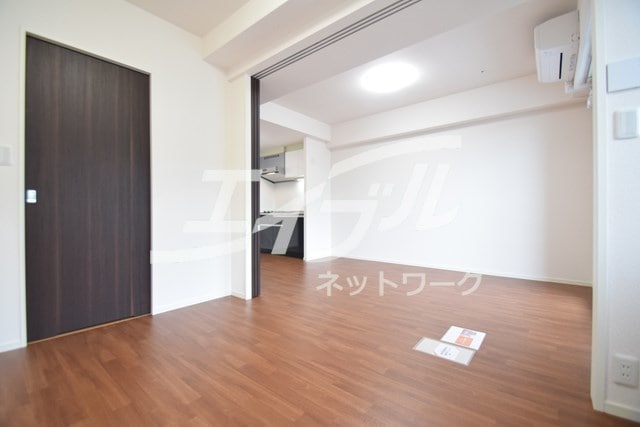  大阪メトロ御堂筋線/江坂駅 徒歩6分 14階 築14年