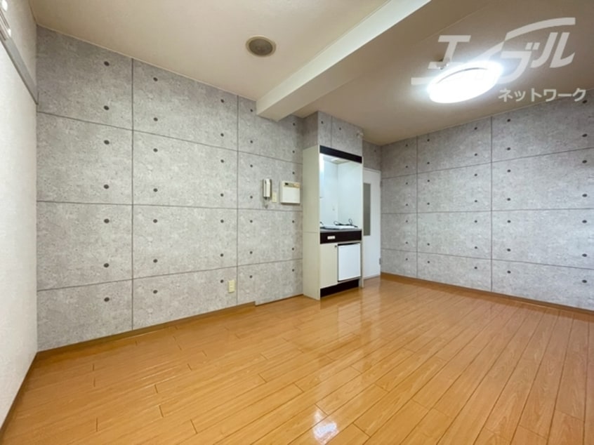  阪急宝塚線/三国駅 徒歩12分 1階 築38年