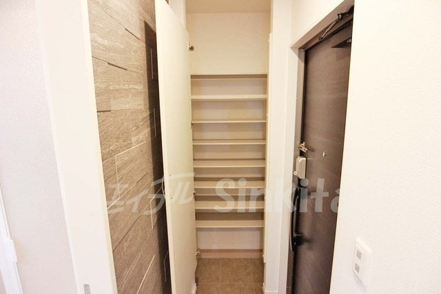 その他 アドール