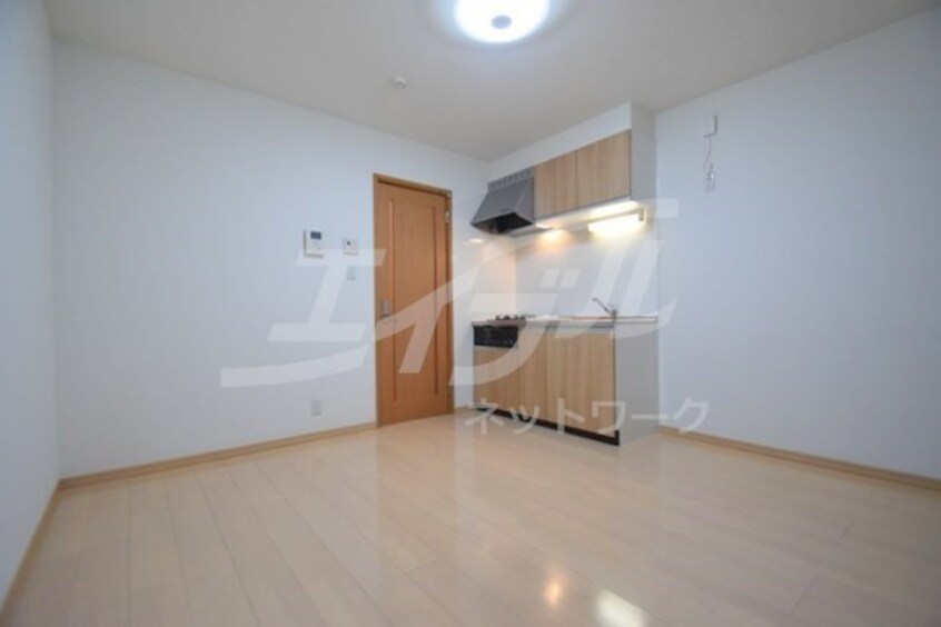  大阪メトロ御堂筋線/江坂駅 徒歩10分 2階 築12年