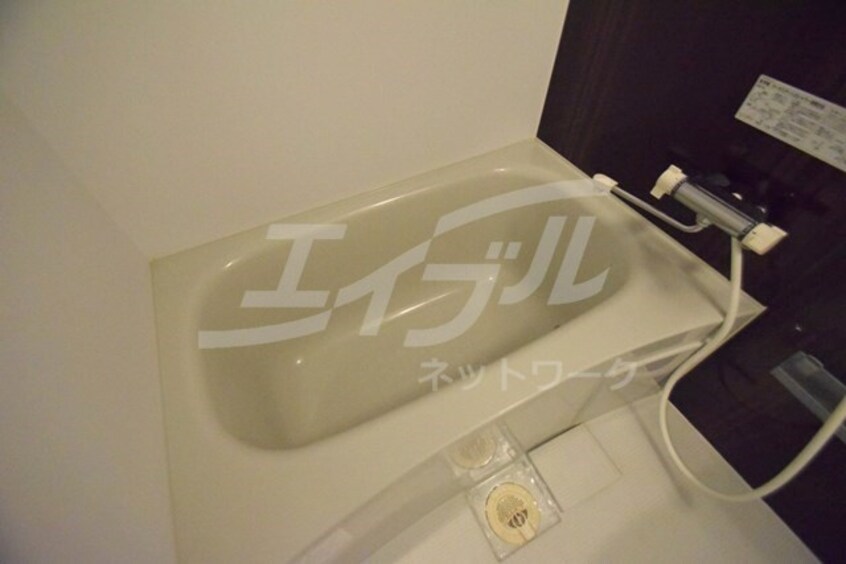  大阪メトロ御堂筋線/江坂駅 徒歩10分 2階 築12年