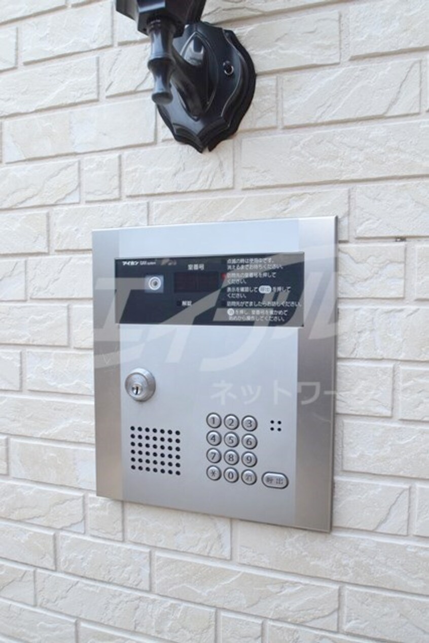  大阪メトロ御堂筋線/江坂駅 徒歩10分 2階 築12年