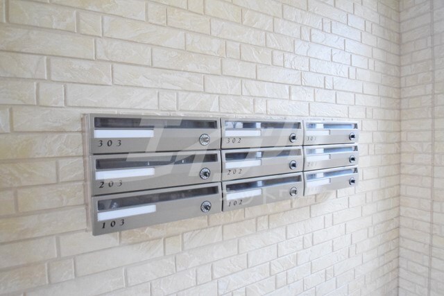  大阪メトロ御堂筋線/江坂駅 徒歩10分 2階 築12年