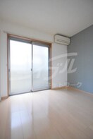  大阪メトロ御堂筋線/江坂駅 徒歩10分 2階 築12年