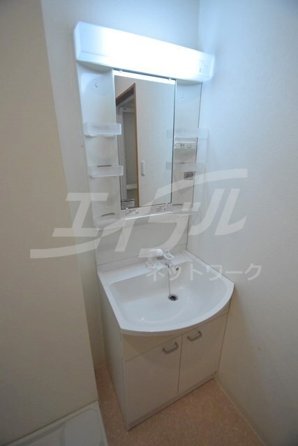  大阪メトロ御堂筋線/江坂駅 徒歩10分 2階 築12年