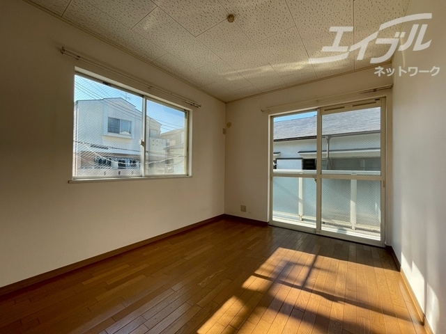  東海道本線・山陽本線<JR神戸線>/塚本駅 徒歩10分 2階 築26年