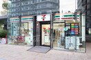 セブンイレブン新大阪ブリックビル店(コンビニ)まで203m フィールドライト新大阪