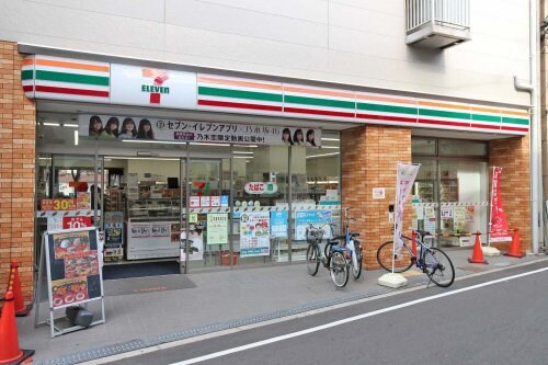 セブンイレブン東淀川駅西口店(コンビニ)まで141m 大阪メトロ御堂筋線/東三国駅 徒歩6分 4階 築30年