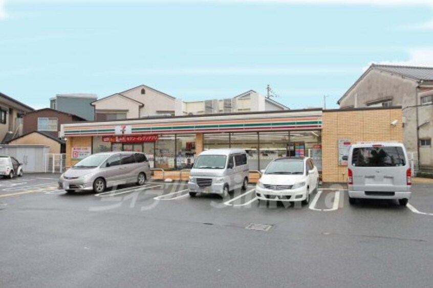 セブンイレブン西三国3丁目店(コンビニ)まで189m 阪急宝塚線/三国駅 徒歩4分 10階 築2年