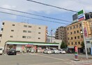 ファミリーマート 淀川東三国店(コンビニ)まで119m グリーンハイツ２