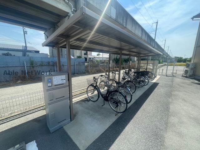 駐輪場＋宅配BOX α台門