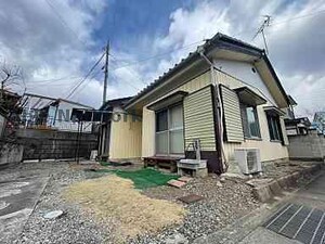 菊地八幡貸家