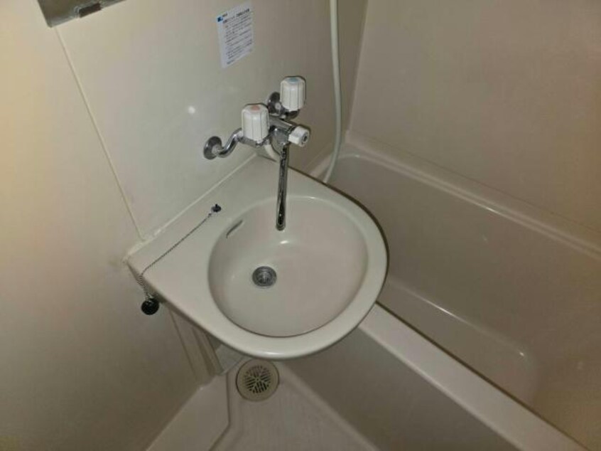  アクシオン