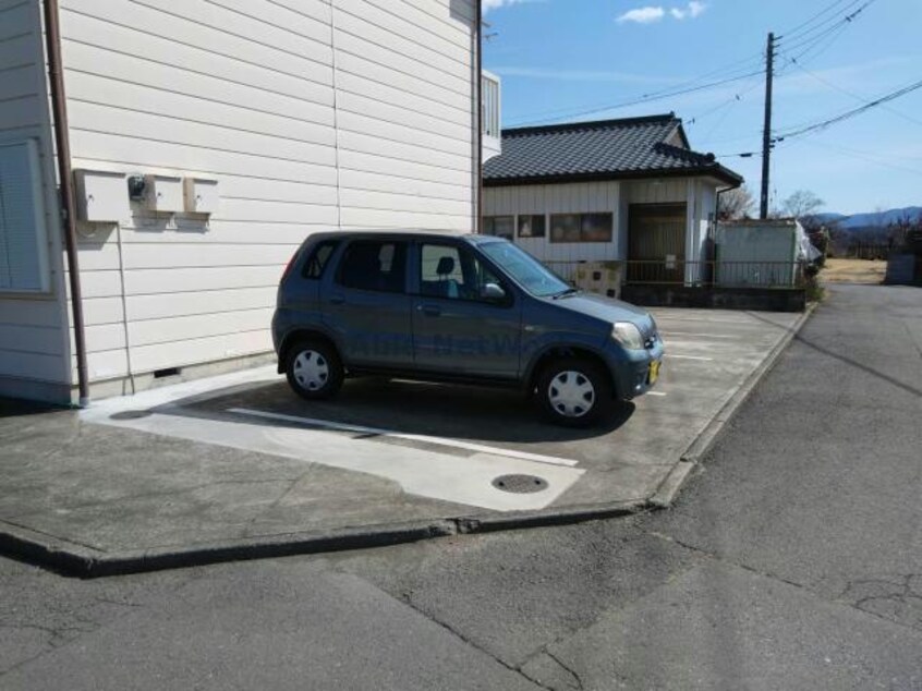 駐車場2台付きです 浅間パレス（安中市原市）