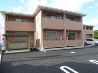 コンフォート三山（高崎市下中居町）