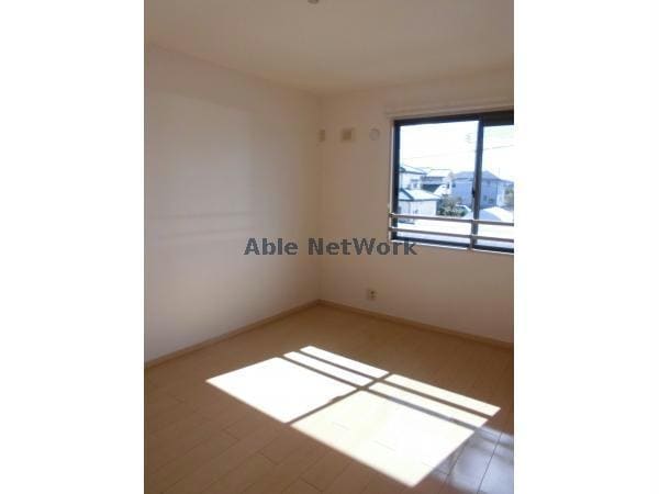 日差しが差し込みます セジュールアユ (藤岡市下栗須)