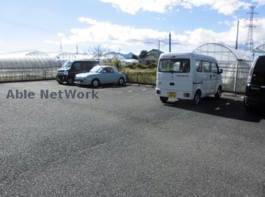 敷地内駐車場 セジュールアユ (藤岡市下栗須)
