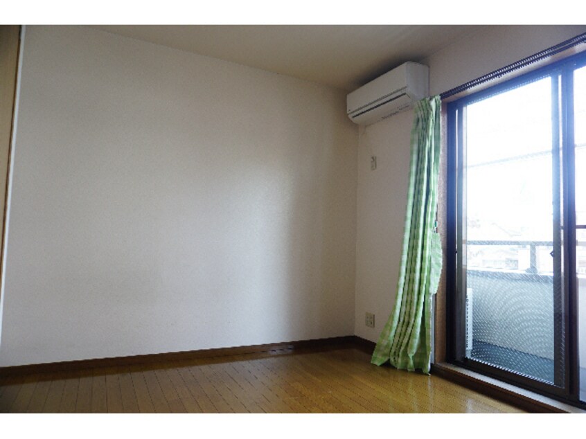 明るい室内です ハイム関矢