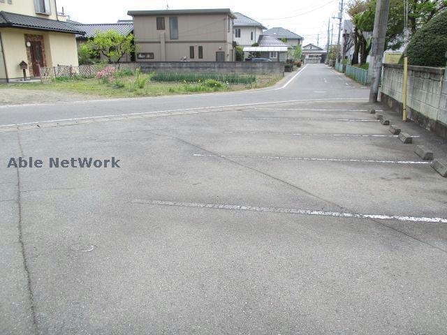 敷地内駐車場 GUTEN TAG（高崎市下小鳥町）