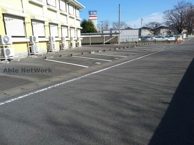 駐車がしやすいです イーストフラッツ（高崎市江木町）